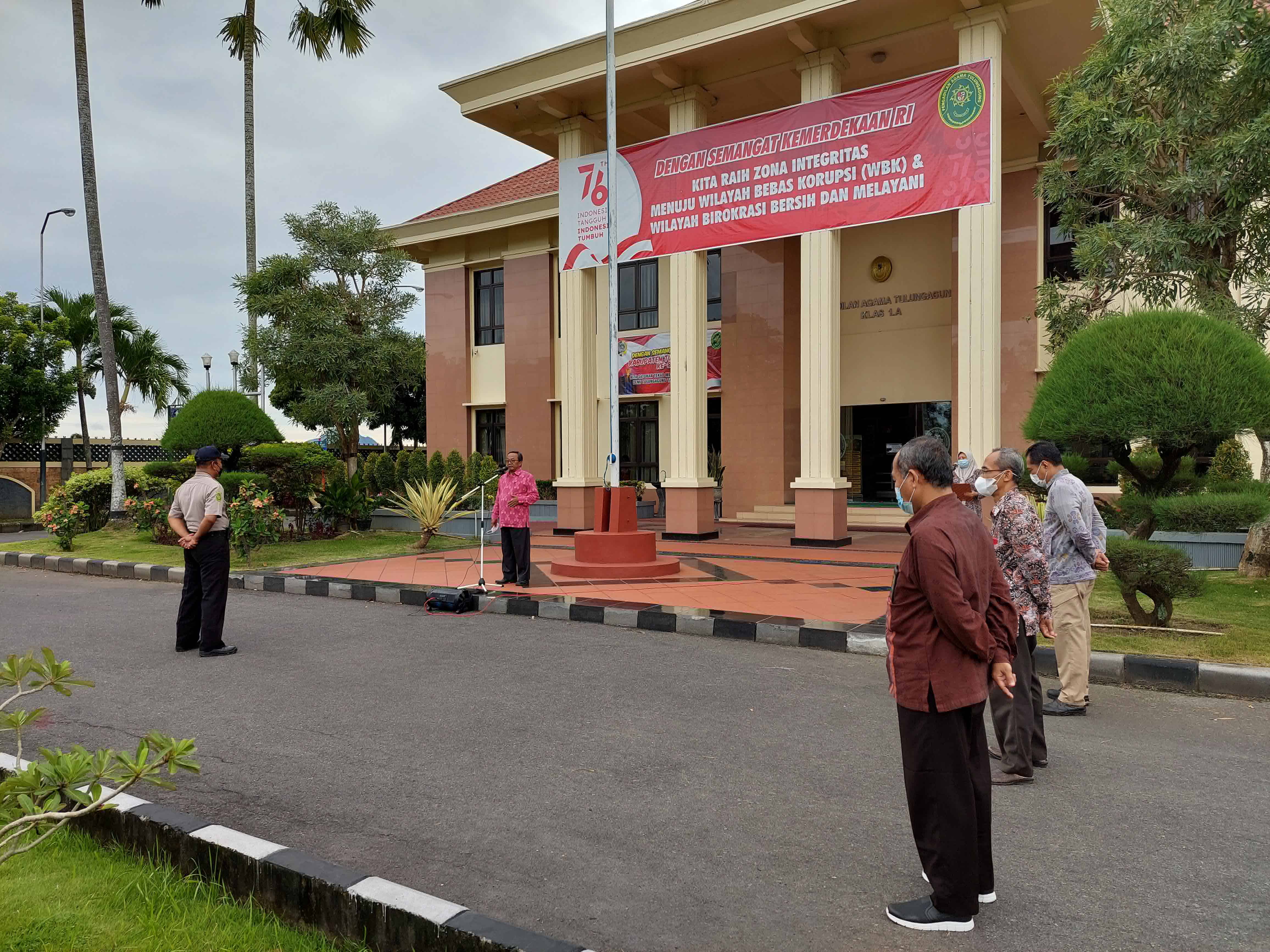 26 11 apel sore 3