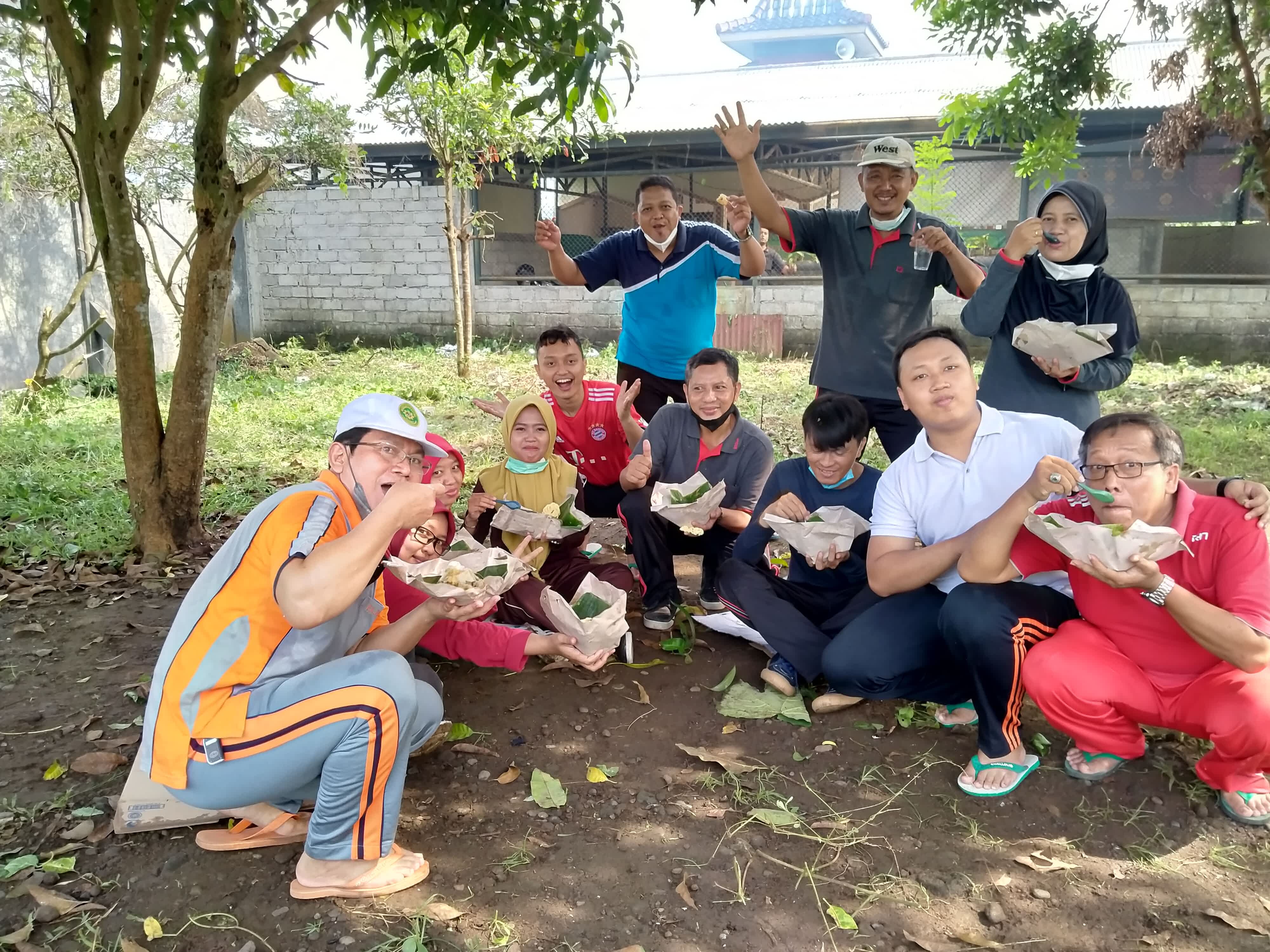 5 11 kerja bakti 2