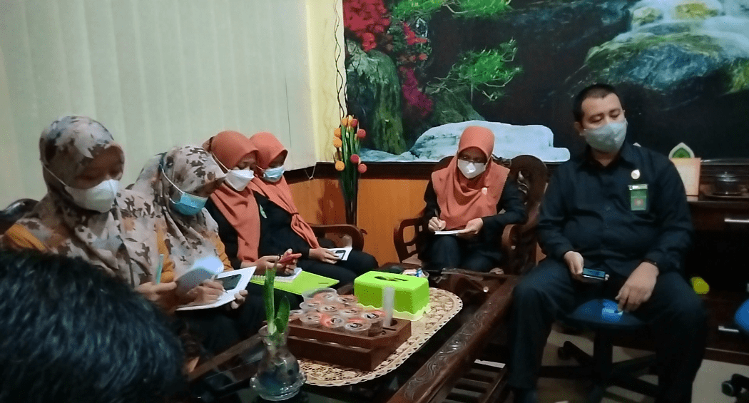 rapat kesekret compress